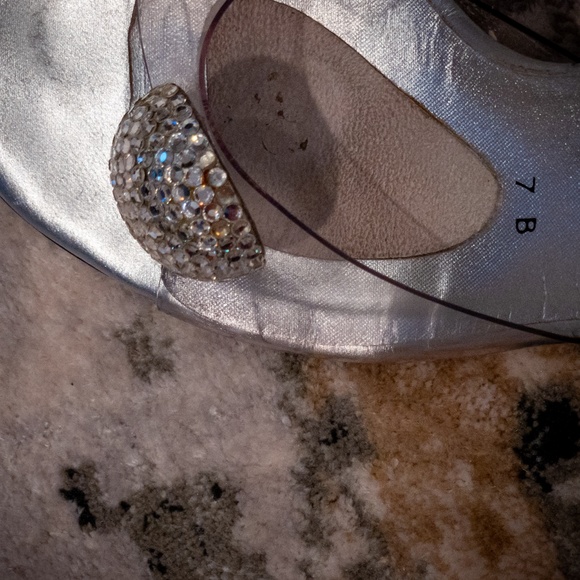 Stuart Weitzman Cinderella's Glass Slippers - Picture 8 of 14